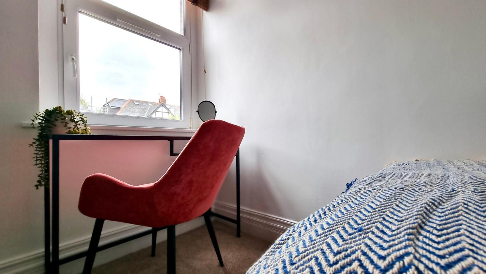 Thompson Apartments By Switchback Stays Cardiff Room photo